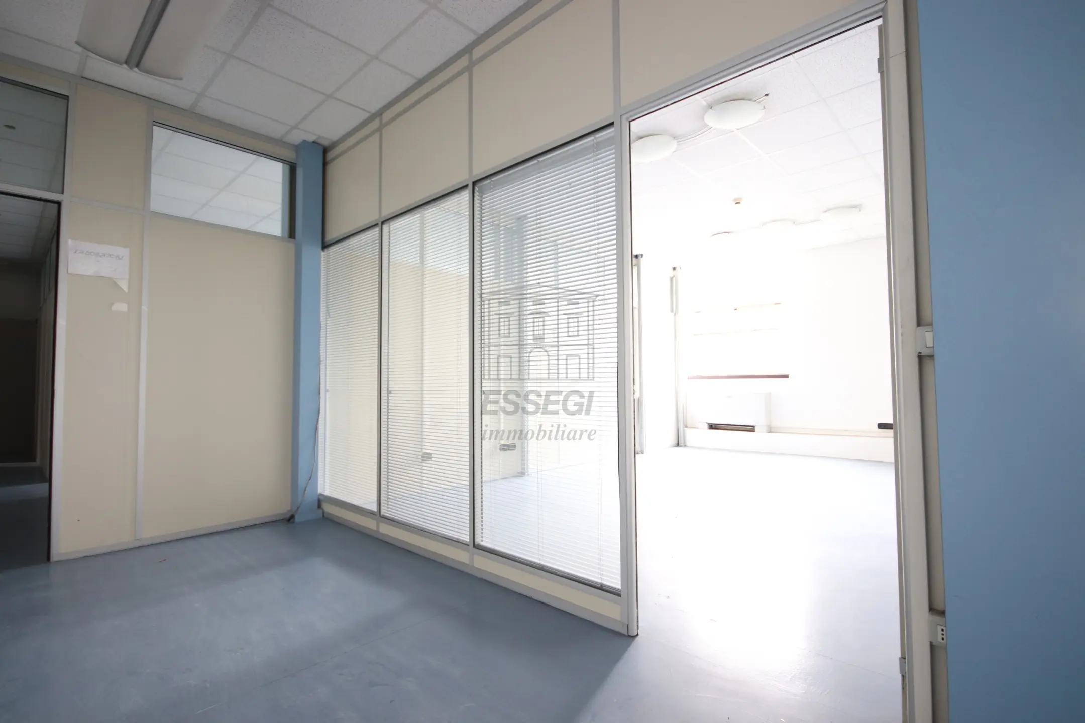 Immagine per Locale commerciale in affitto a Lucca 895