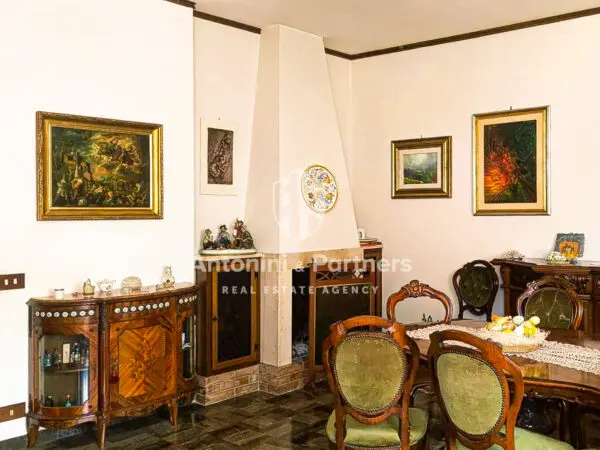 Appartamento piazza Del Popolo, Todi