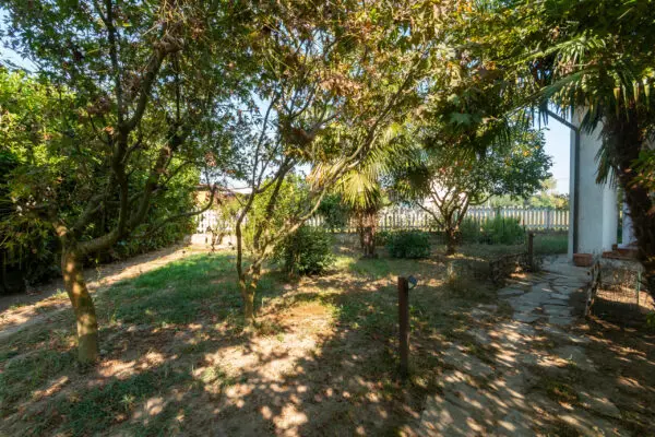 Villa strada Saluggia 148, Crescentino