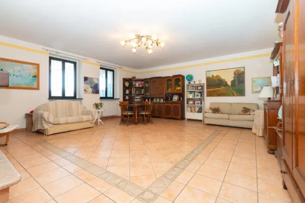 Villa strada Saluggia 148, Crescentino