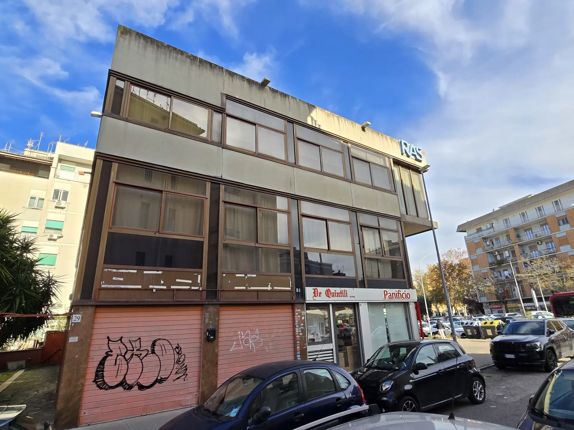 Immagine per Area verde in vendita a Roma via Degli Abeti 29