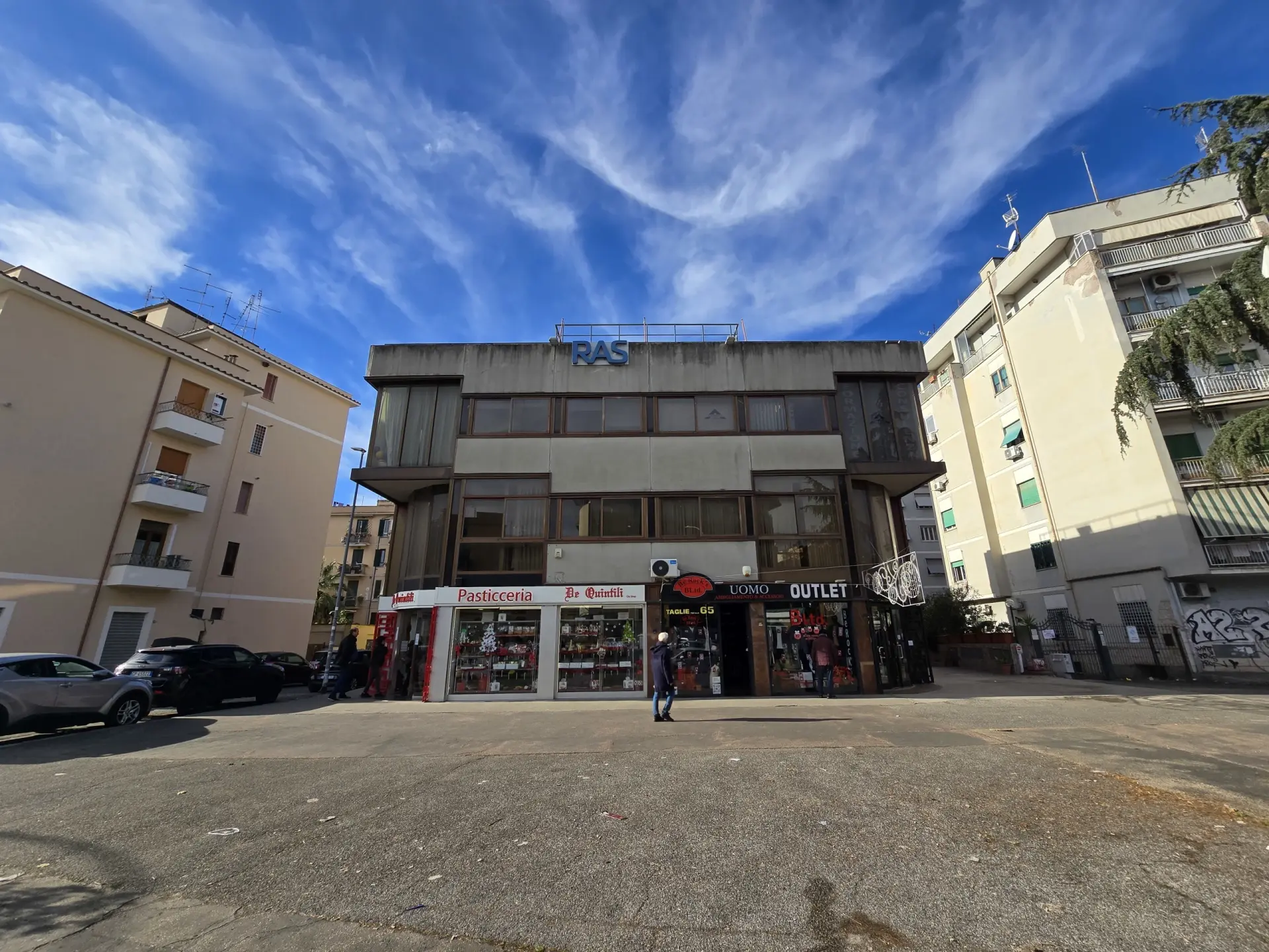 Immagine per Area verde in vendita a Roma via Degli Abeti 29