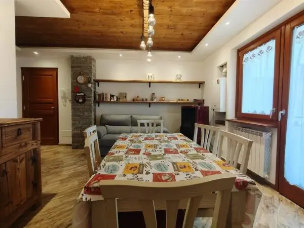 Appartamento via Riccardo Ghiotti, Oulx