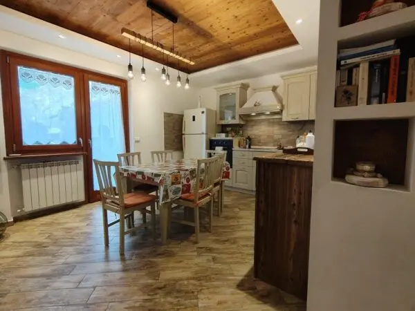 Appartamento via Riccardo Ghiotti, Oulx