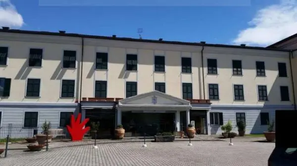 Albergo via Cisa Terza Traversa Snc, Sarzana
