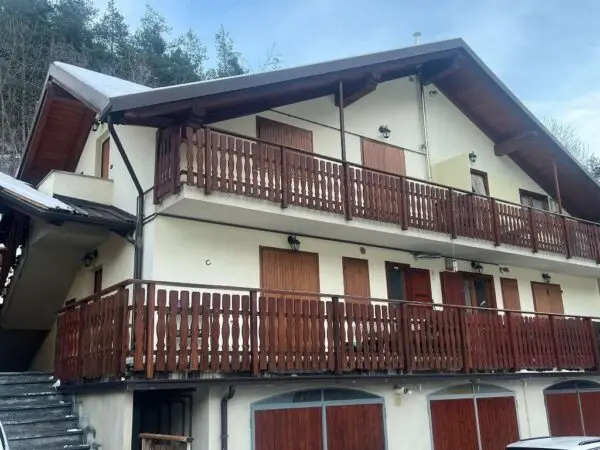 Appartamento via Frazione Royeres, Oulx