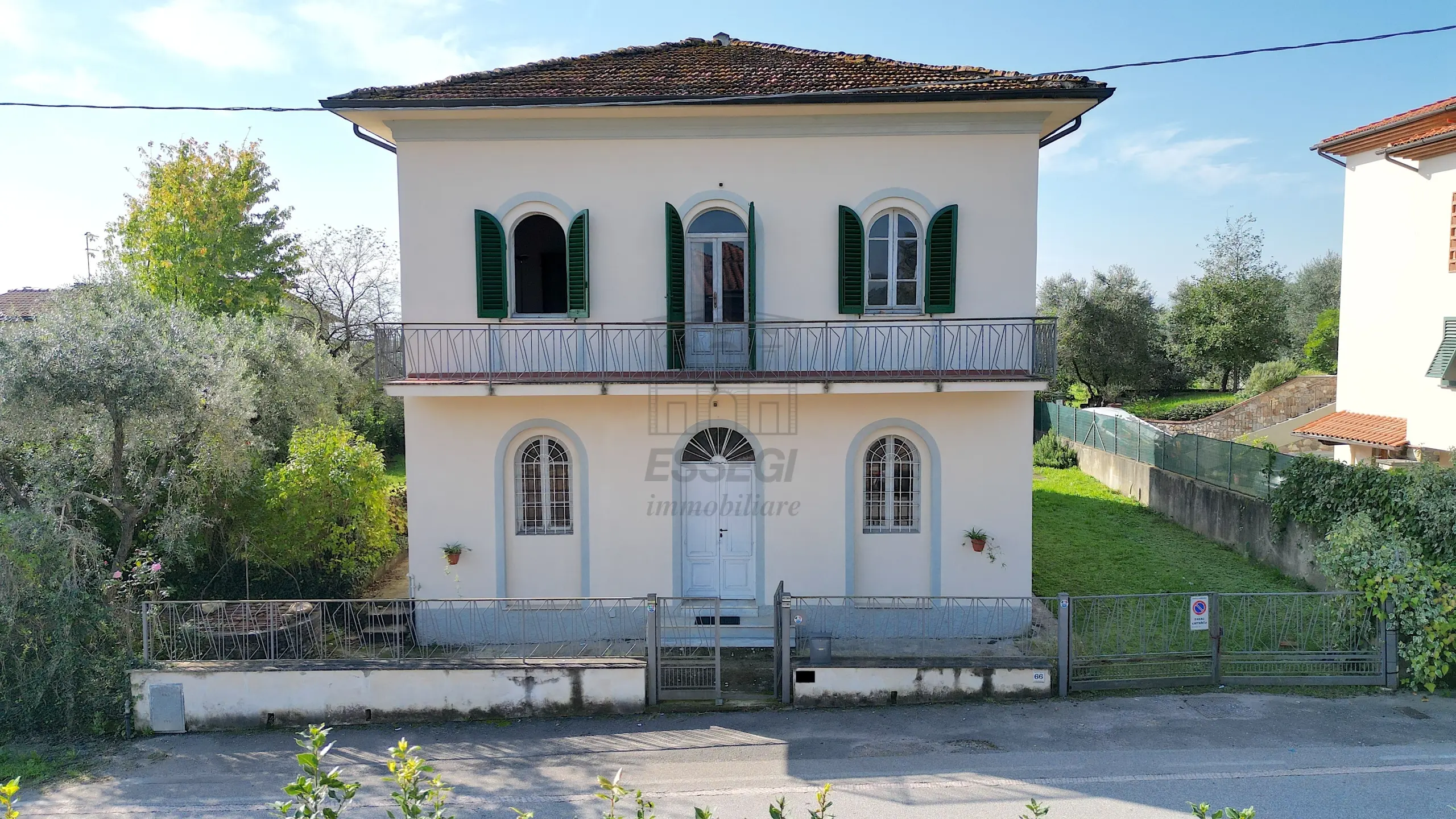 Immagine per Villa in vendita a Montecarlo via Cercatoia Alta