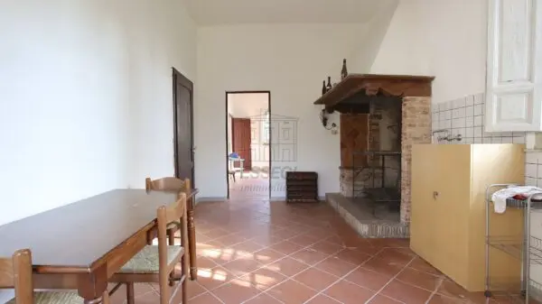 Villa via Cercatoia Alta, Montecarlo