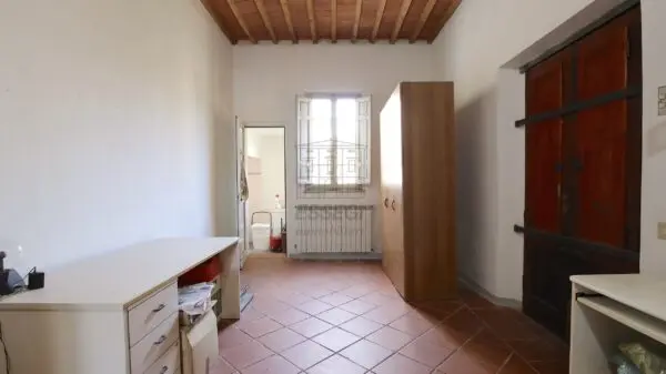 Villa via Cercatoia Alta, Montecarlo