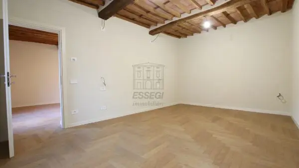 Monolocale piazza San Giusto, Centro Storico, Lucca