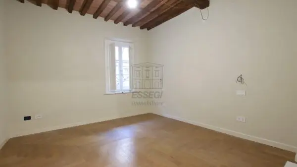 Monolocale piazza San Giusto, Centro Storico, Lucca