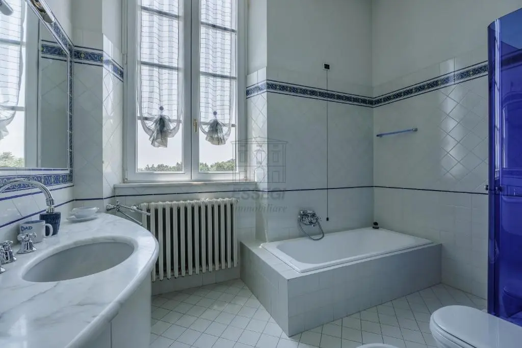 Immagine per Villa in vendita a Lucca via Delle Piagge 1535