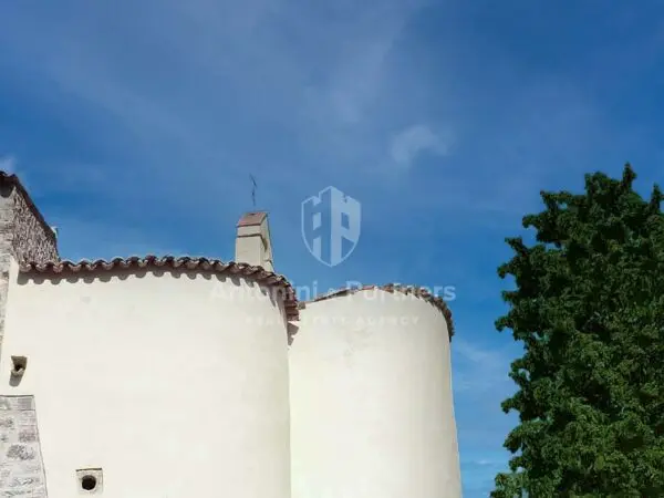 Casale strada Provinciale 414, Massa Martana
