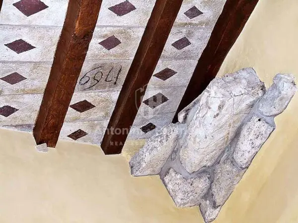 Casale strada Provinciale 414, Massa Martana