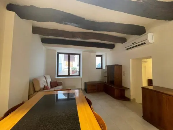 Appartamento via Frattini, Mantova