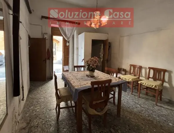 Casa Indipendente via Regina Elena, Canosa Di Puglia