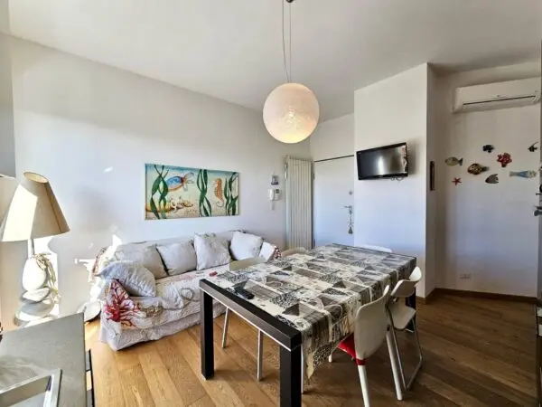 Appartamento via Spontini, Civitanova Marche