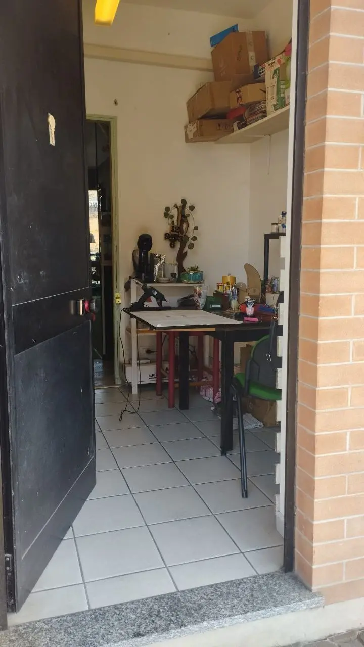 Immagine per Locale commerciale in vendita a Torino via Torre Pellice 17