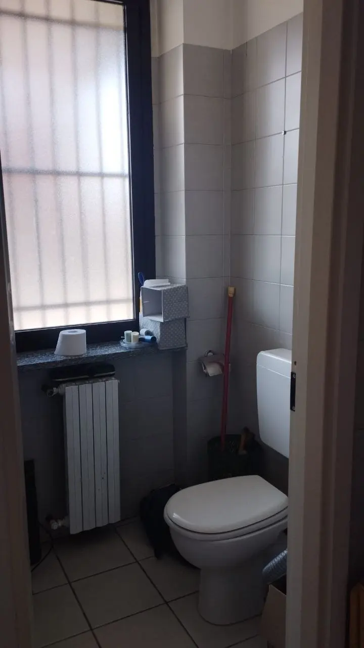 Immagine per Locale commerciale in vendita a Torino via Torre Pellice 17