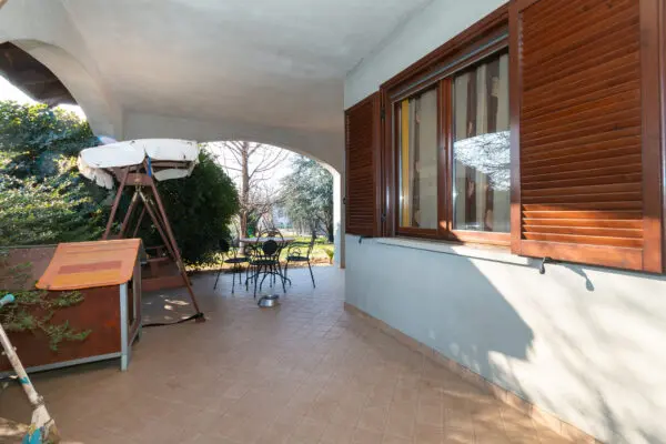 Villa via Enrico Fermi 3, Busano