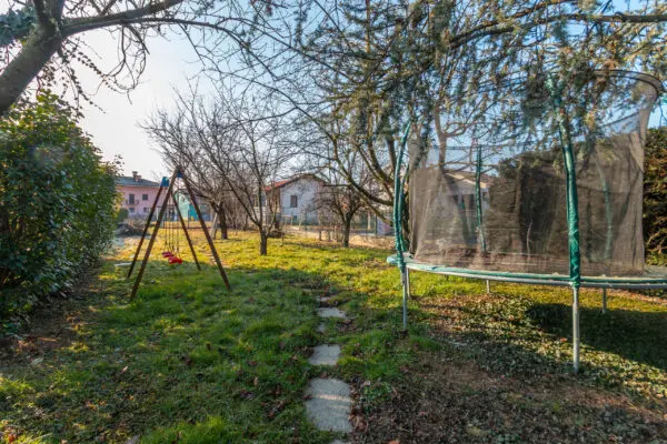 Villa via Enrico Fermi 3, Busano