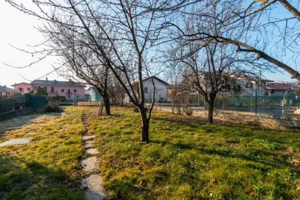 Villa via Enrico Fermi 3, Busano