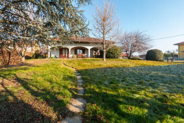 Villa via Enrico Fermi 3, Busano