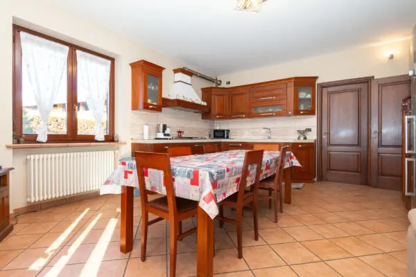 Villa via Enrico Fermi 3, Busano