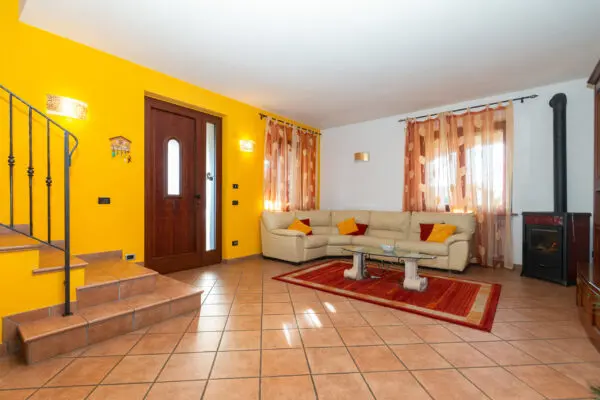 Villa via Enrico Fermi 3, Busano