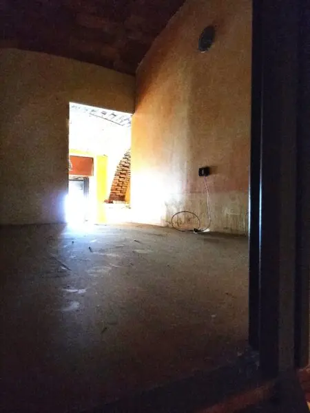 Negozio via Dei Volsci 105, Roma
