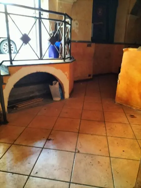Negozio via Dei Volsci 105, Roma