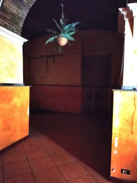 Negozio via Dei Volsci 105, Roma