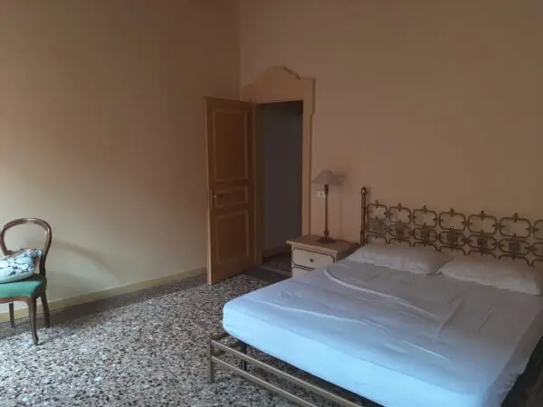 Bilocale 331, Modena