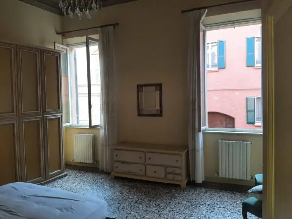 Bilocale 331, Modena