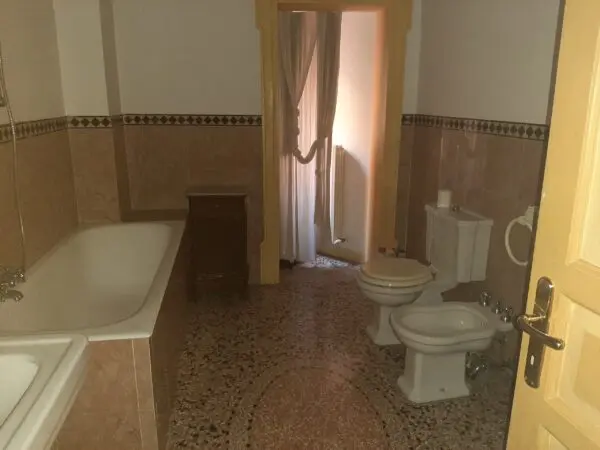 Bilocale 331, Modena