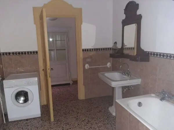 Bilocale 331, Modena