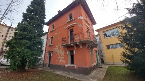 Villa via Giuseppe Mazzini 42, Zocca