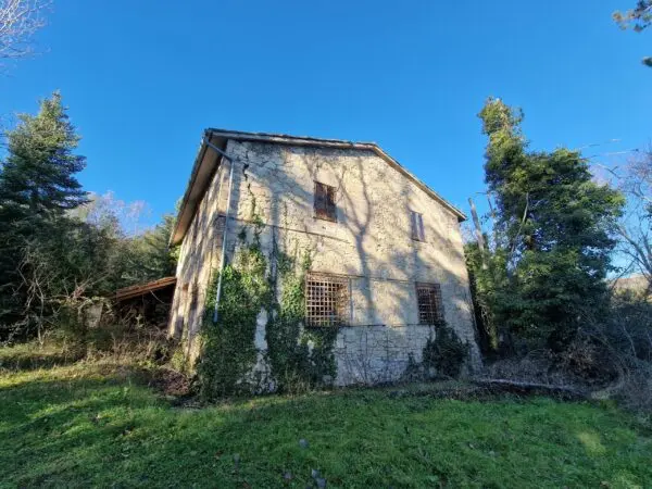 Casale strada Di Spiccalonto, Amelia