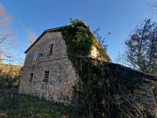 Casale strada Di Spiccalonto, Amelia