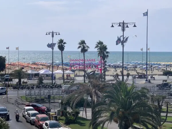 Attico/Mansarda piazza Mazzini 1, Viareggio