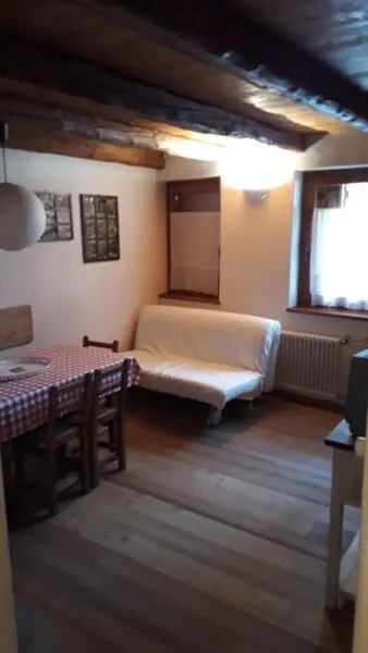 Appartamento strada Delle Lapidi, Cesana Torinese