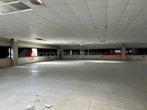 Capannone Industriale Arezzo