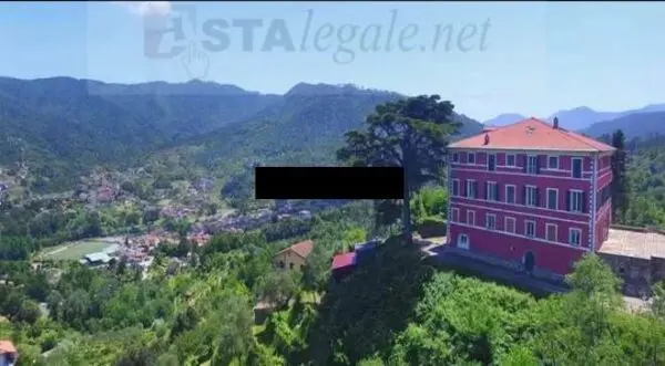 Albergo via Castagnarossa 15, Beverino