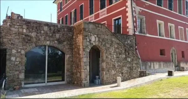 Albergo via Castagnarossa 15, Beverino