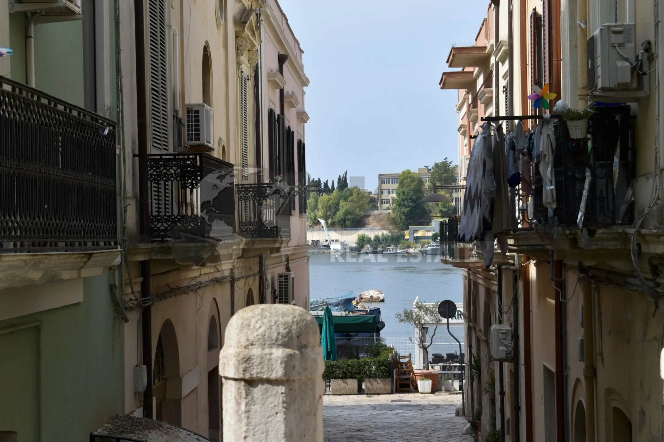 Immagine per Villa trifamiliare in vendita a Brindisi via Lucio Scarano 13