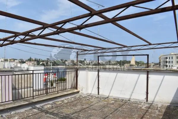 Villa Trifamiliare via Lucio Scarano 13, Brindisi