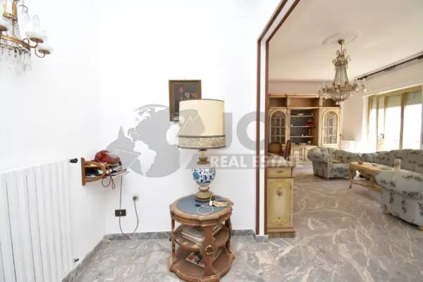 Villa Trifamiliare via Lucio Scarano 13, Brindisi