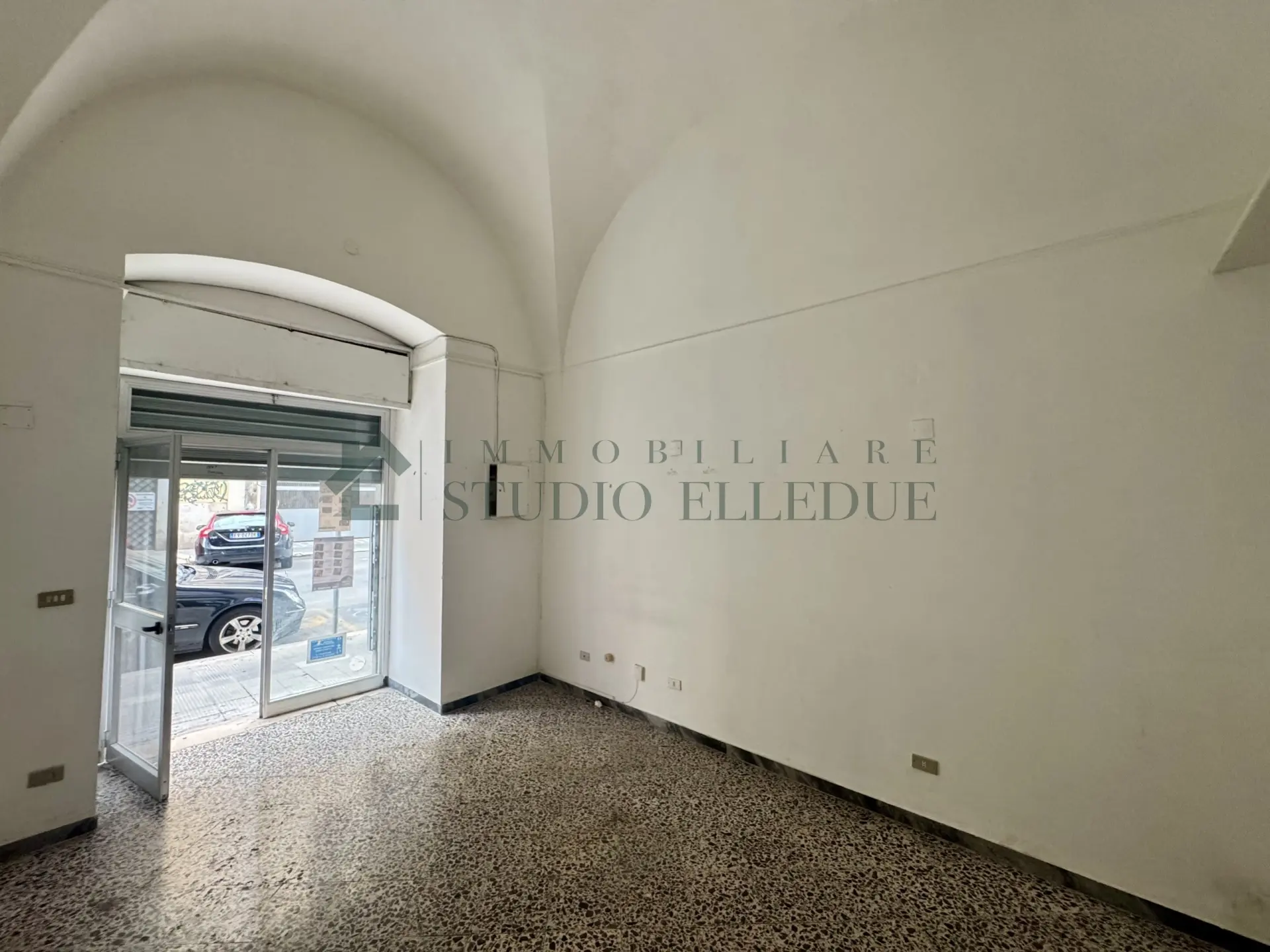 Immagine per Capannone in affitto a Bari via Principe Amedeo 233