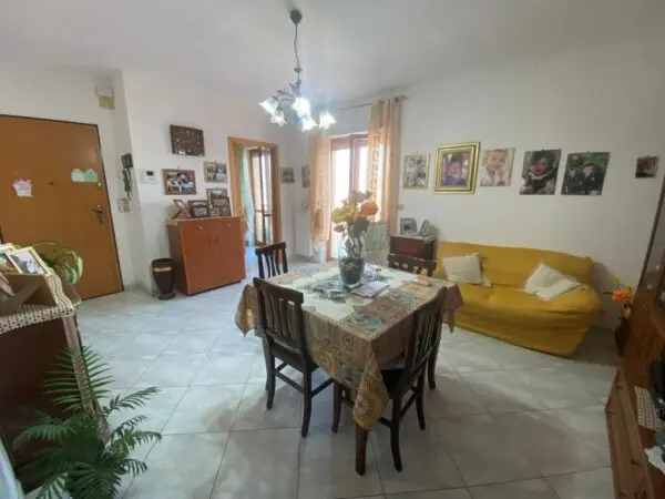 Trilocale via Pietà 8, Casamassima