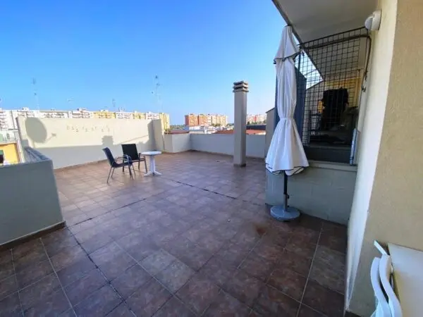 Attico 6, Bari